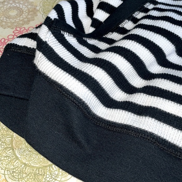 Ralph Lauren Woman’s Petite Active Pullover Hoodie - Picture 6 of 6